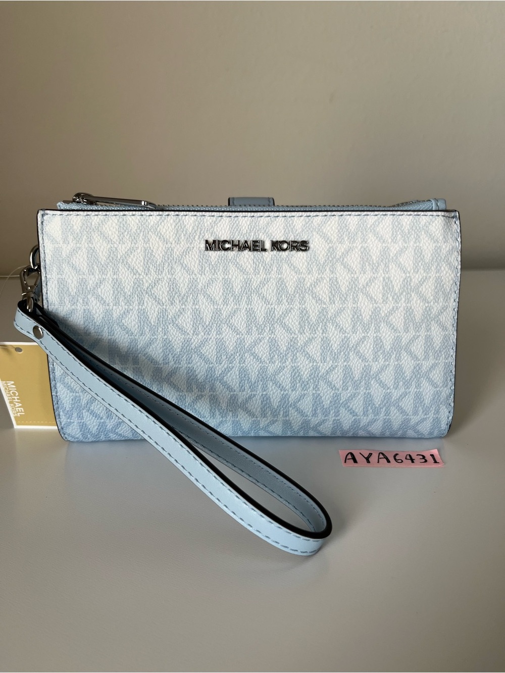 Michael Kors Wallet🎈🎈